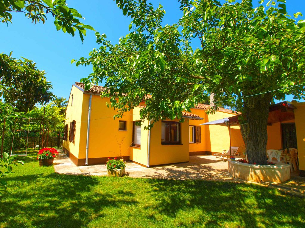 Ferienwohnung mit Garten und Grill