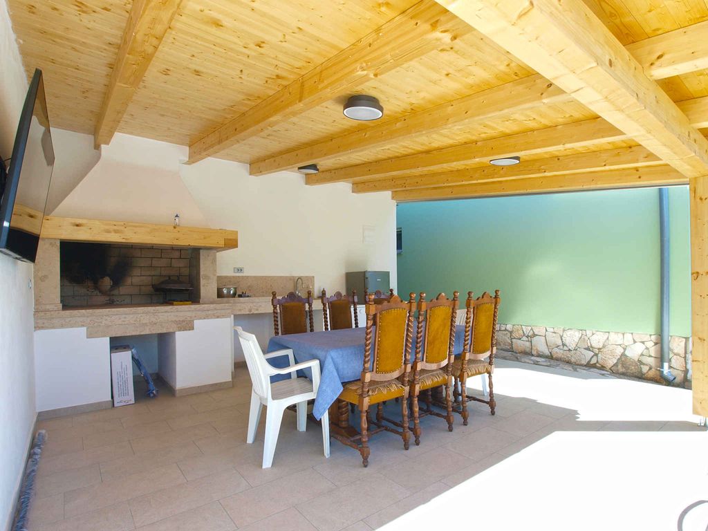 Ferienhaus mit Swimmingpool und überdachter Grillterrasse