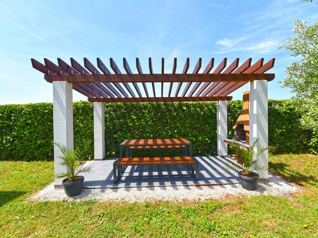Ferienhaus mit Terrasse und Klimaanlage
