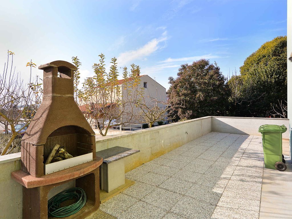 Ferienwohnung mit Klimaanlage und Balkon