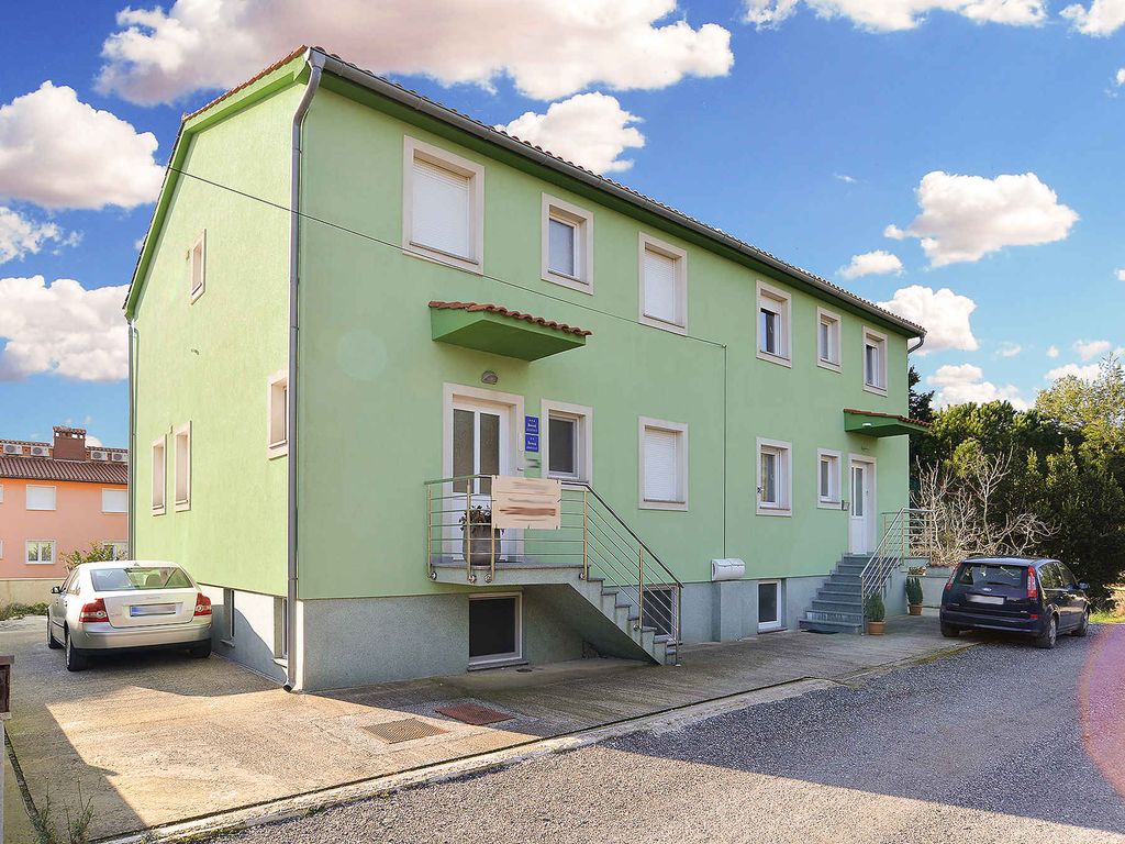 Ferienwohnung mit Klimaanlage und Terrasse