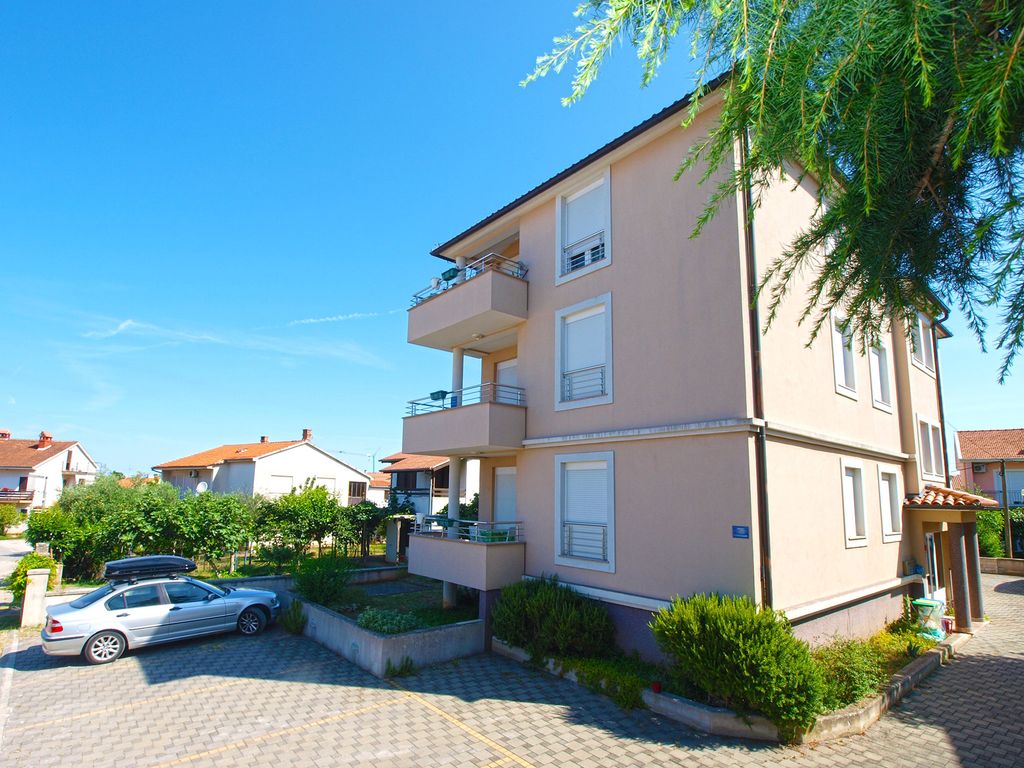 Ferienwohnung mit Klimaanlage, Internetzugang und SAT TV