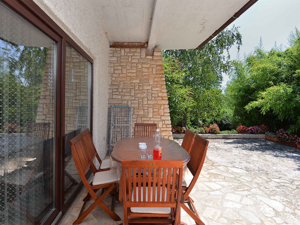 Ferienwohnung mit Terrasse