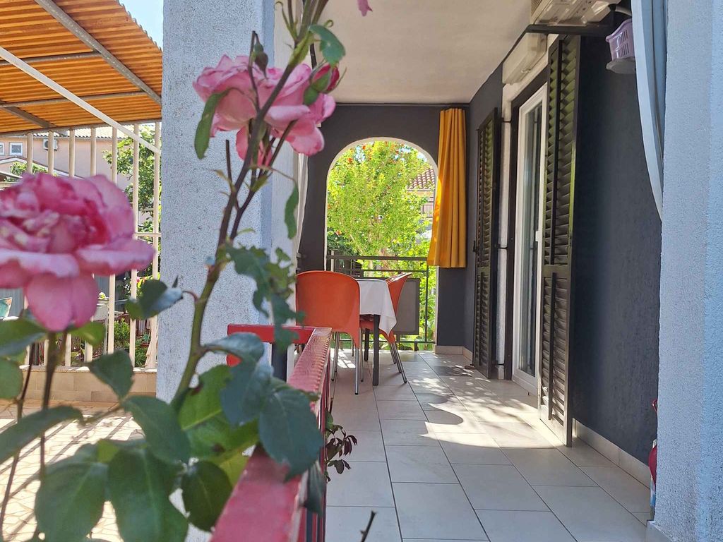 Ferienwohnung mit Klimaanlage und Terrasse