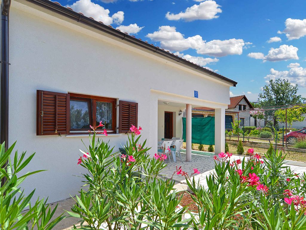 Ferienwohnung mit Klimaanlage und Terrasse