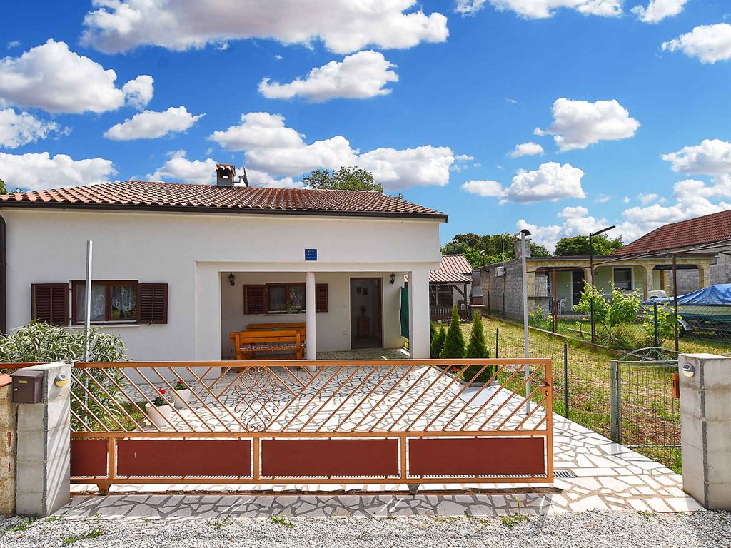 Ferienwohnung mit Klimaanlage und Terrasse