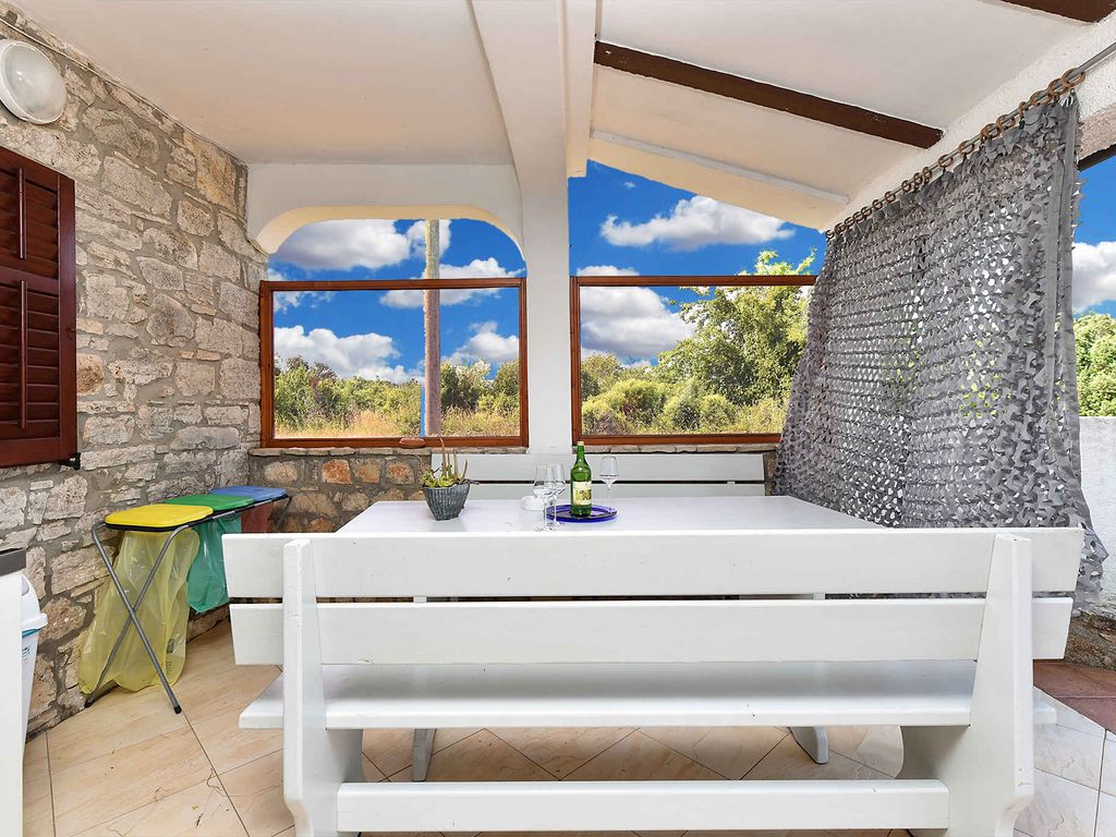 Ferienhaus mit Pool und Klimaanlage