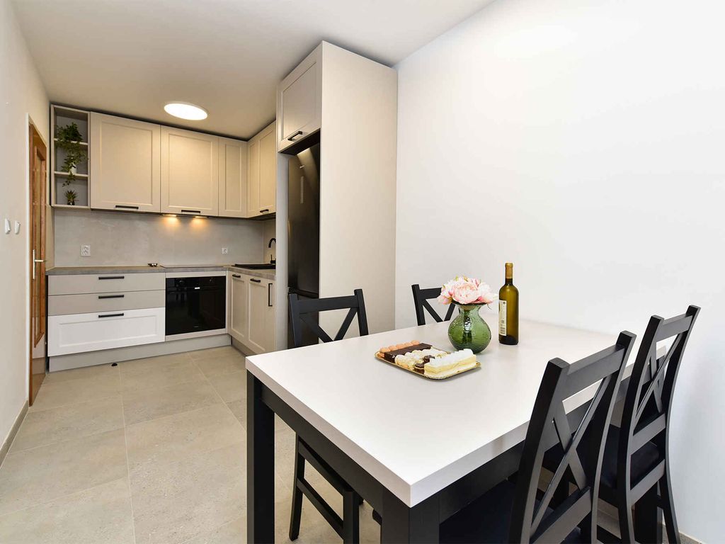 Ferienwohnung mit Balkon und Klimaanlage
