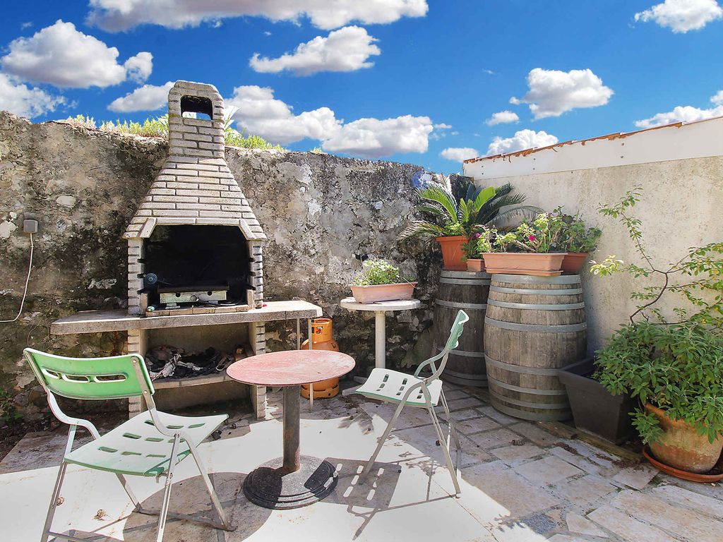 Studio mit Klimaanlage und Terrasse