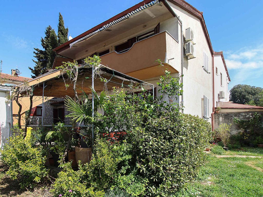 Studio mit Klimaanlage und Terrasse