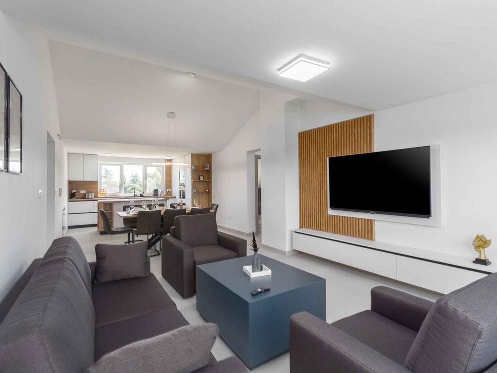 Ferienwohnung mit Pool zur gemeinsamen Nutzung
