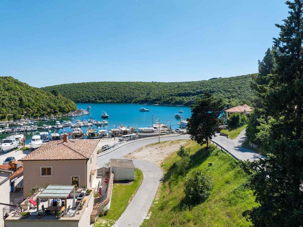 Villa mit Meerblick und eigenem Whirlpool