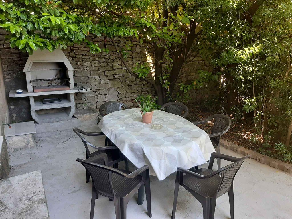 Ferienhaus mit großem Garten