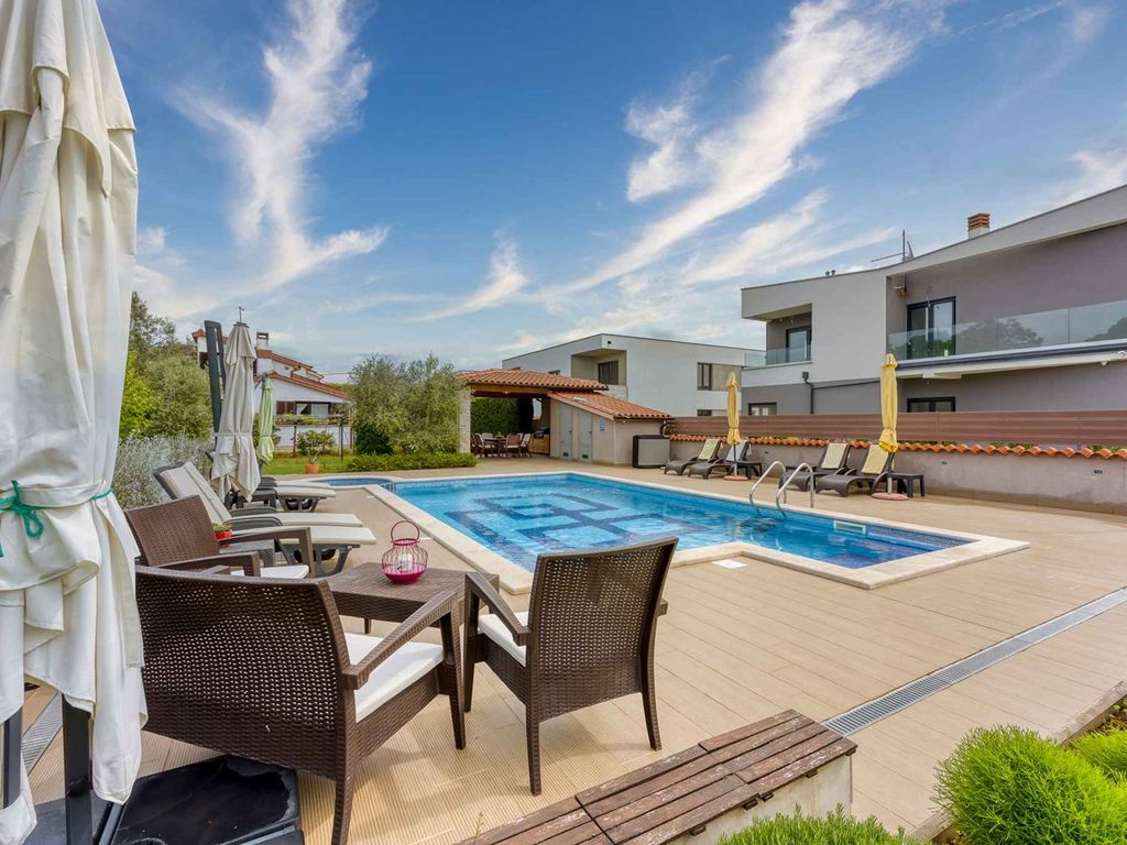Ferienwohnung mit Klimaanlage und Gemeinschaftspool