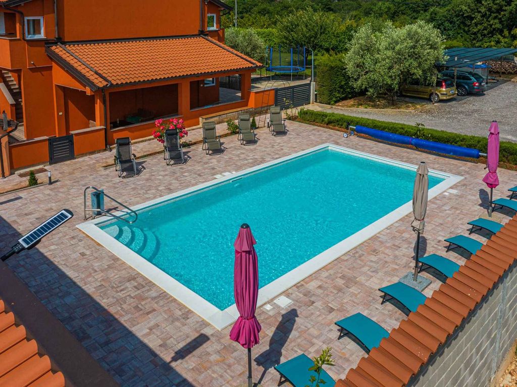 Ferienwohnung mit Pool