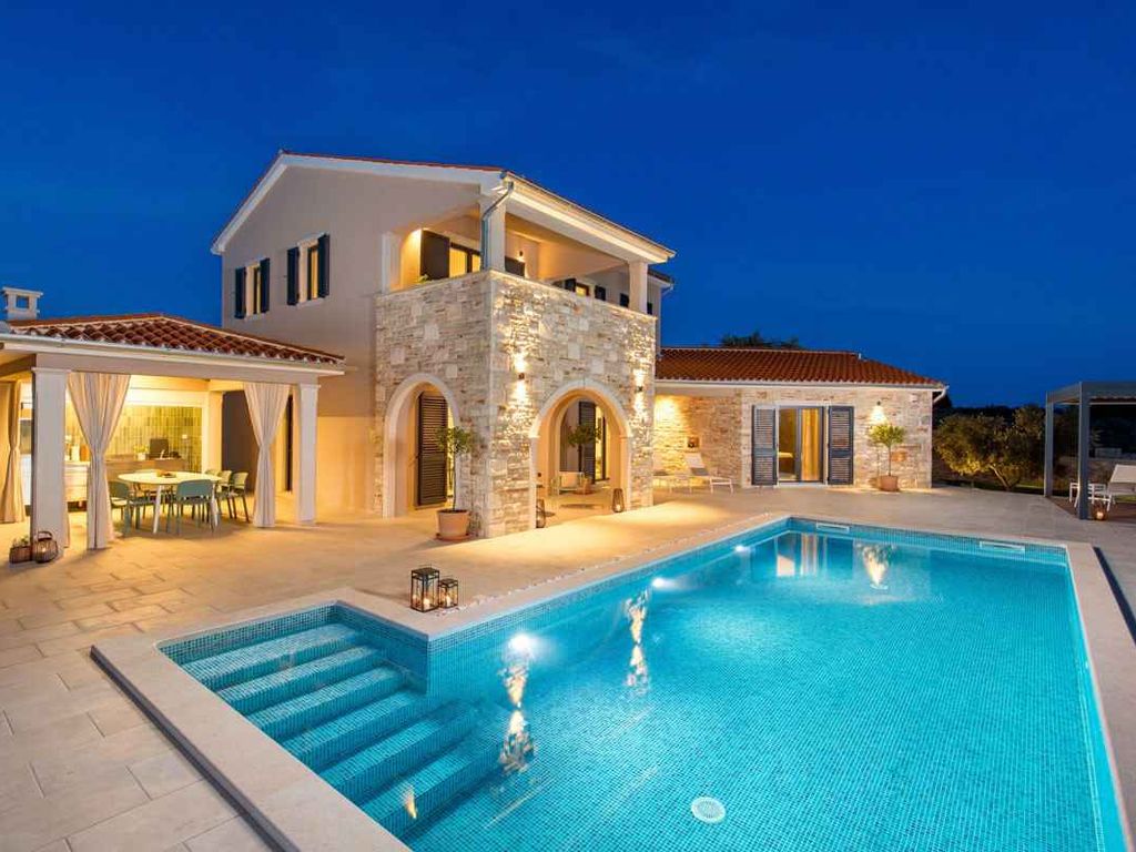 Villa mit Privatpool