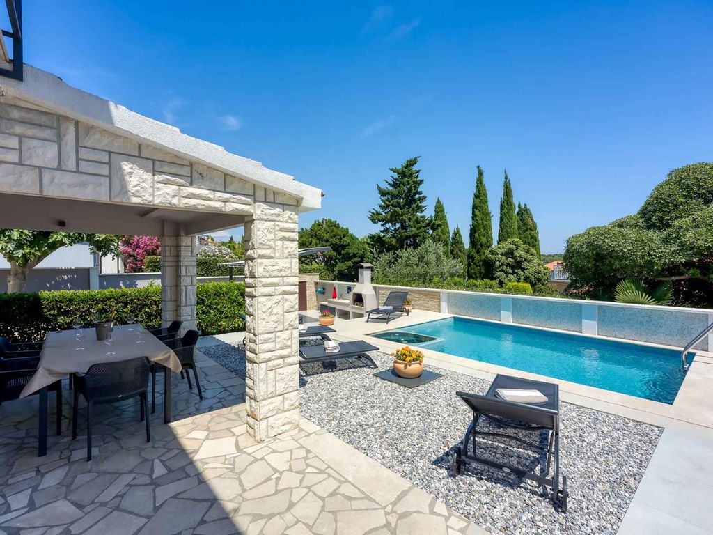 Villa mit Privatpool