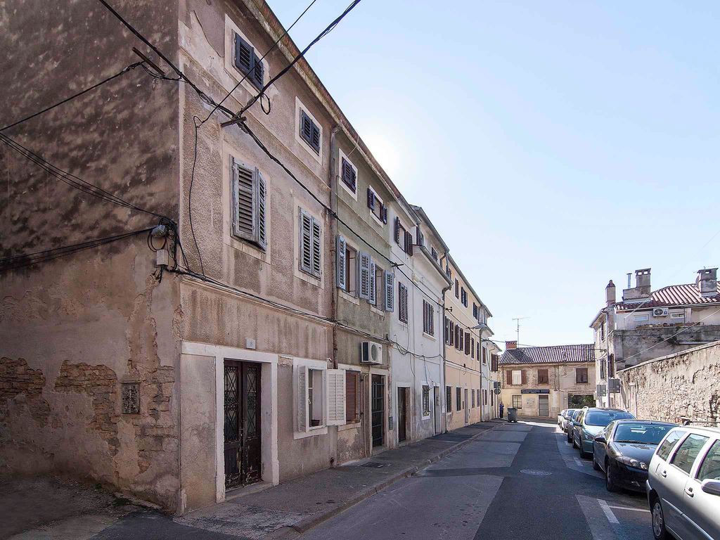 Apartment in der Altstadt von Pula, 100 m von der Arena entfernt