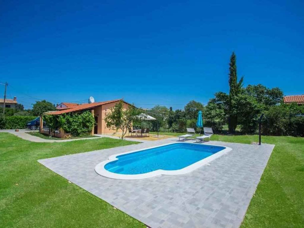 Ferienhaus mit Pool