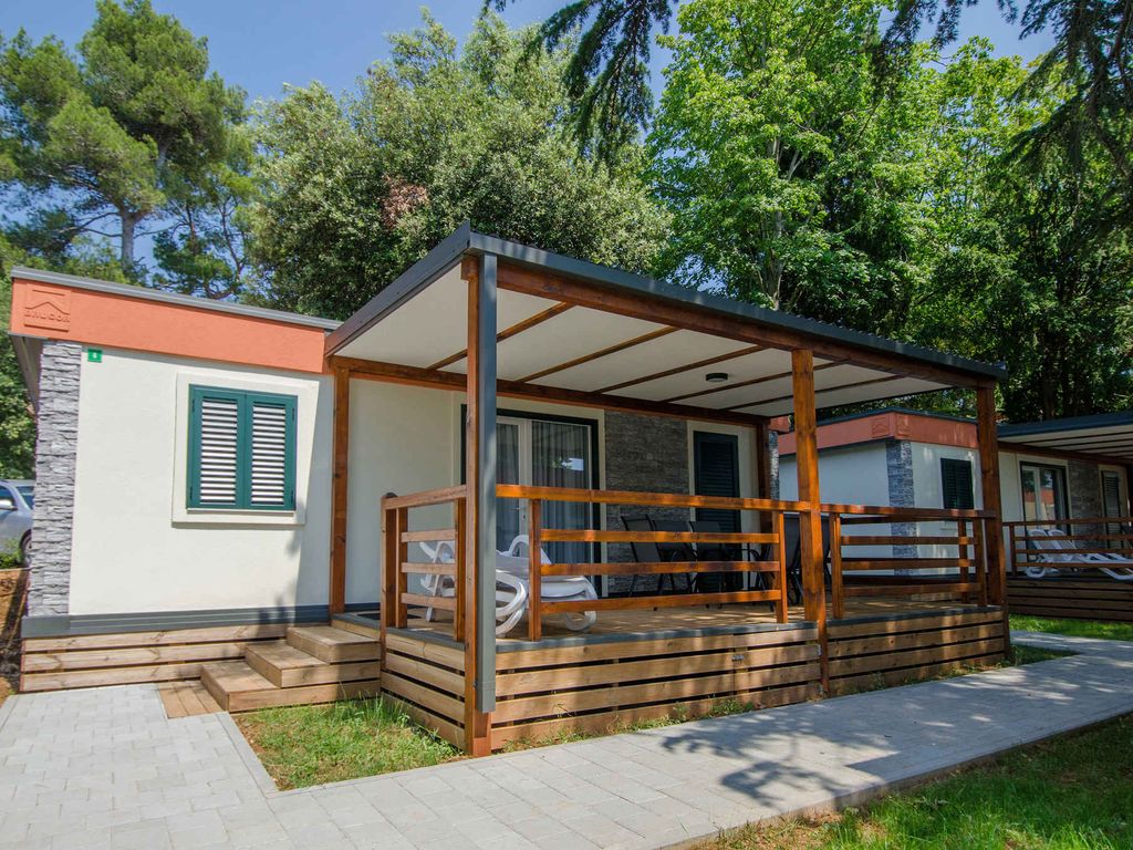 Mobilehome mit Terrasse und Klimaanlage