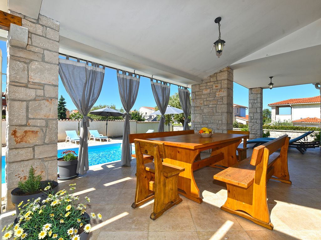 Ferienhaus mit Pool