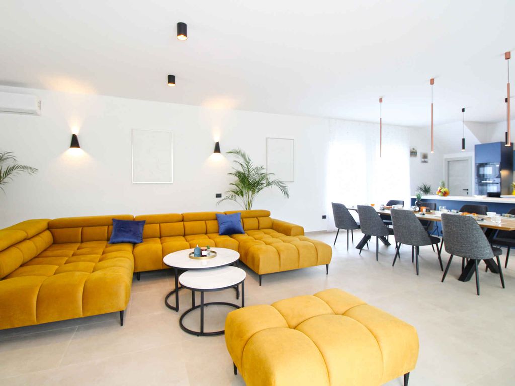 Ferienhaus mit Klimaanlage und Pool