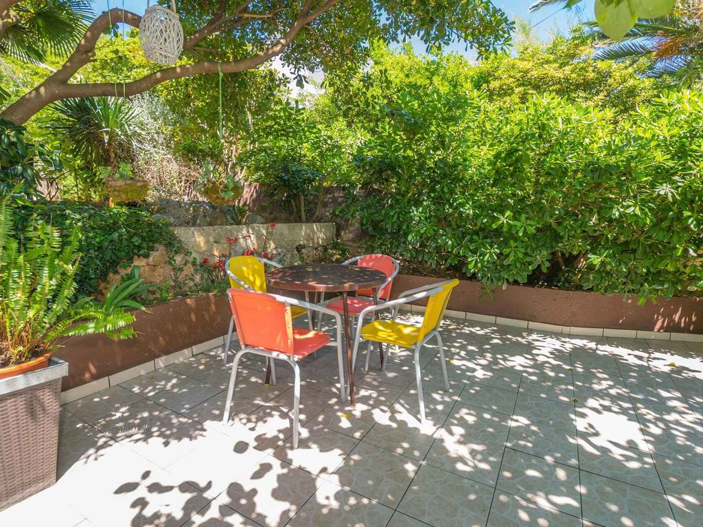 Studio mit WLAN und Terrasse