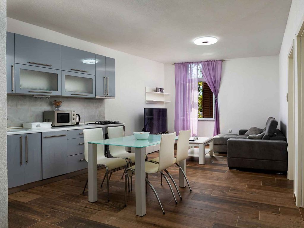 Ferienwohnung im Herzen von Pula, mit Klimaanlage