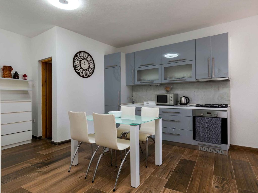 Ferienwohnung im Herzen von Pula, mit Klimaanlage
