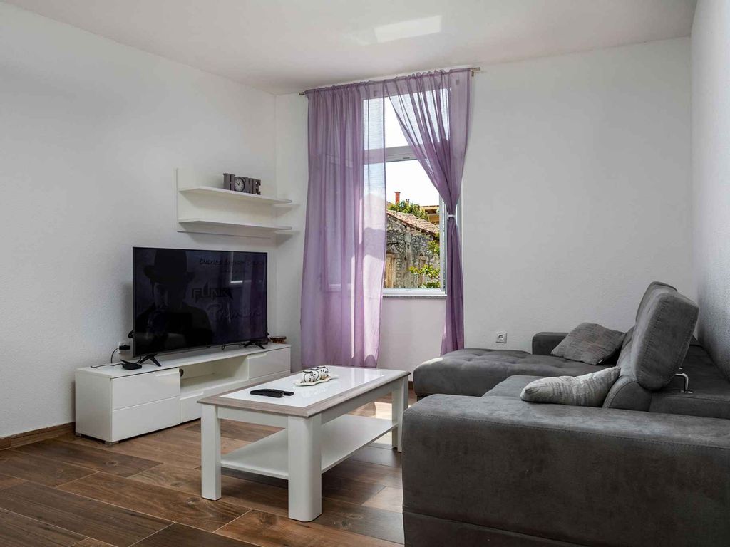 Ferienwohnung im Herzen von Pula, mit Klimaanlage