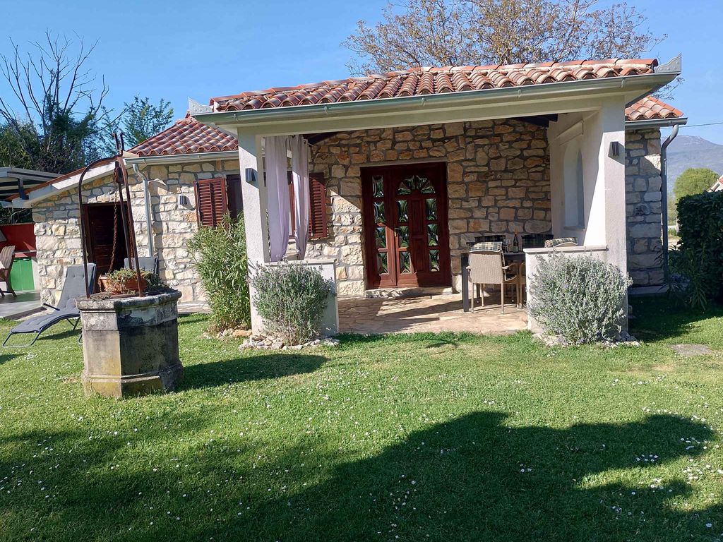 Ferienhaus in der Natur und ruhiger Lage
