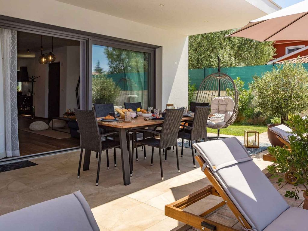 Villa mit Pool