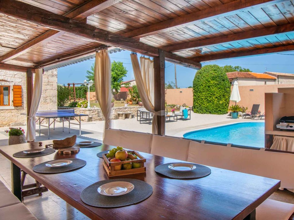 Ferienhaus mit Privatpool