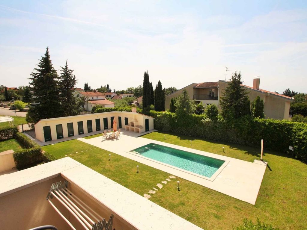 Ferienwohnung mit Klimaanlage und Pool