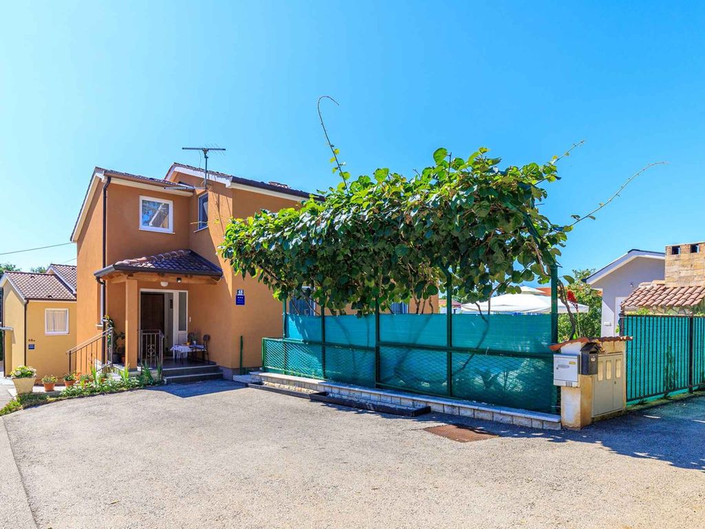 Ferienwohnung mit Aussenpool