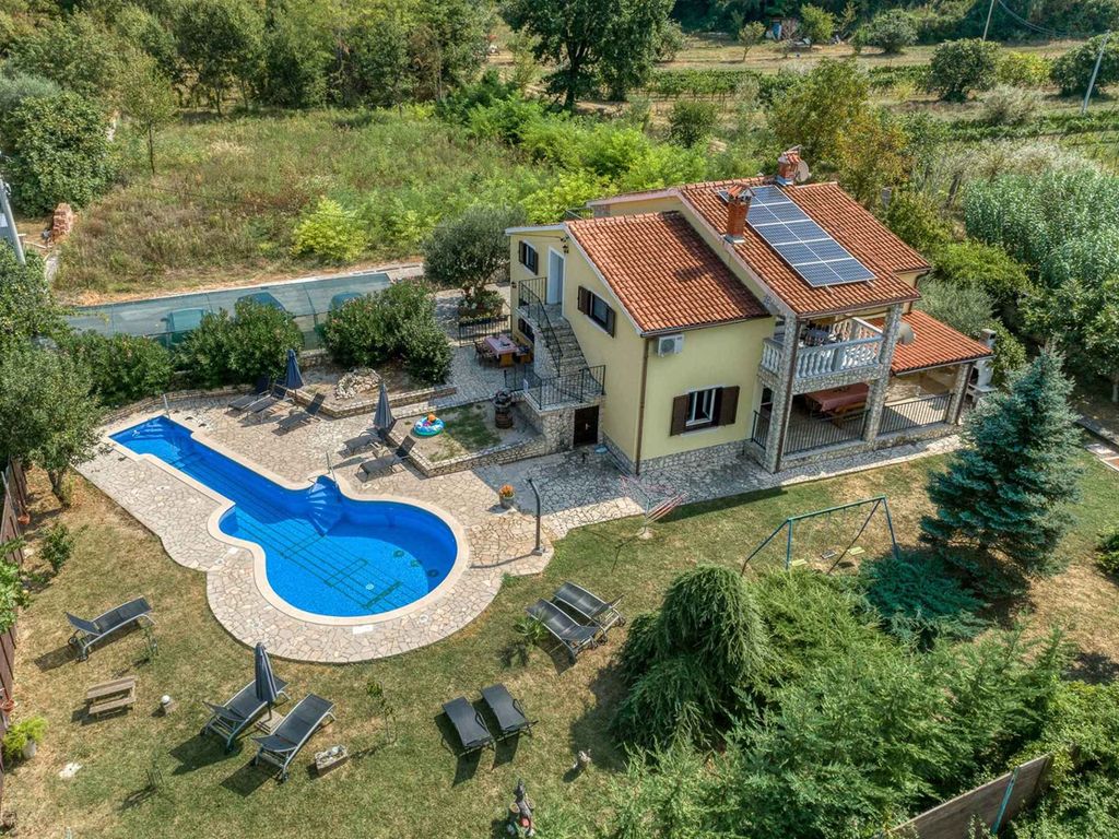 Villa mit Privatpool