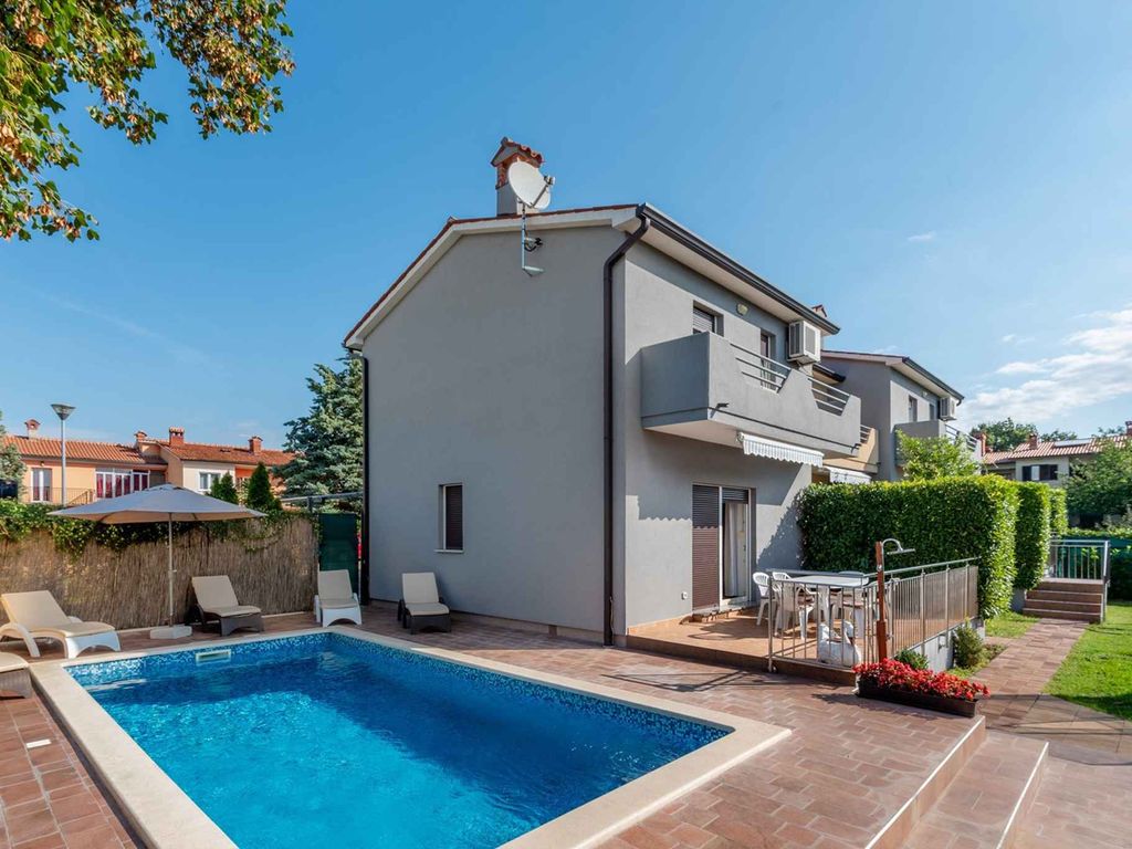 Ferienhaus mit Klimaanlage und Pool