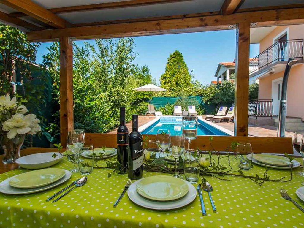 Ferienhaus mit Klimaanlage und Pool
