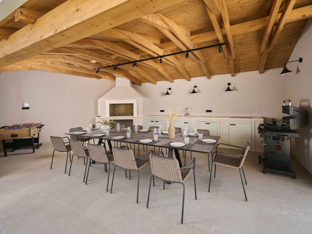 Villa mit Pool, nur wenige Minuten von Poreč