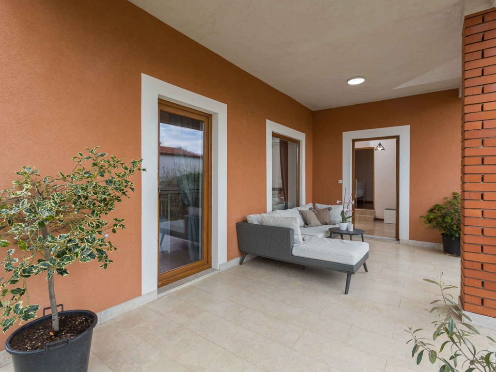 Ferienwohnung mit Terrasse