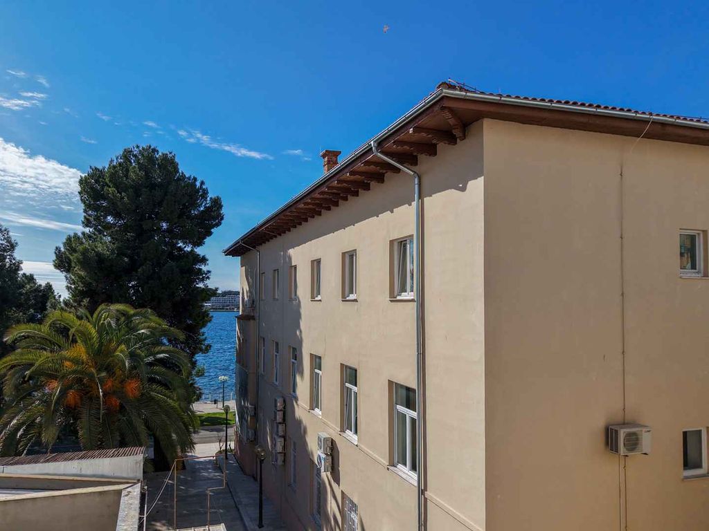 Modernes Apartment für 4 Personen im Herzen von Poreč