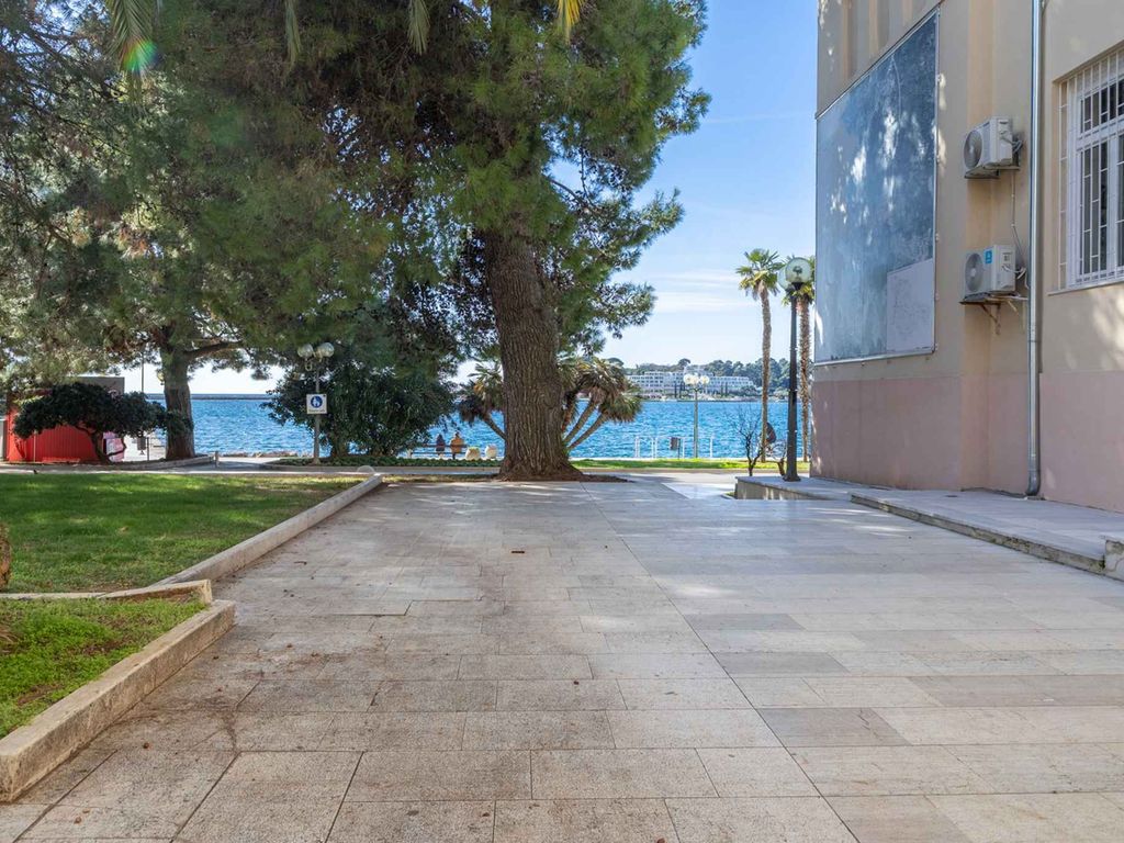 Modernes Apartment für 4 Personen im Herzen von Poreč