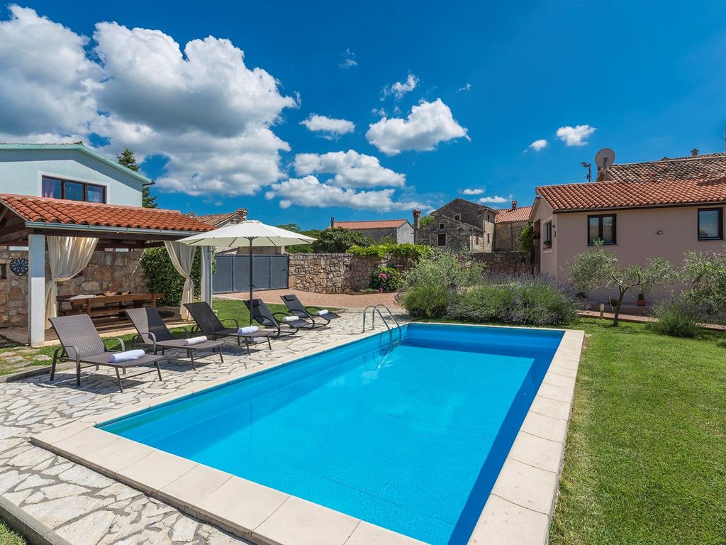 Villa mit Pool