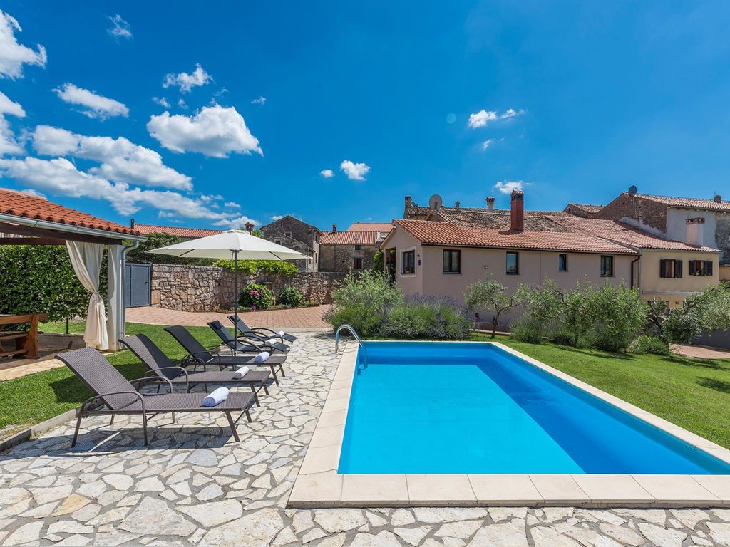 Villa mit Pool