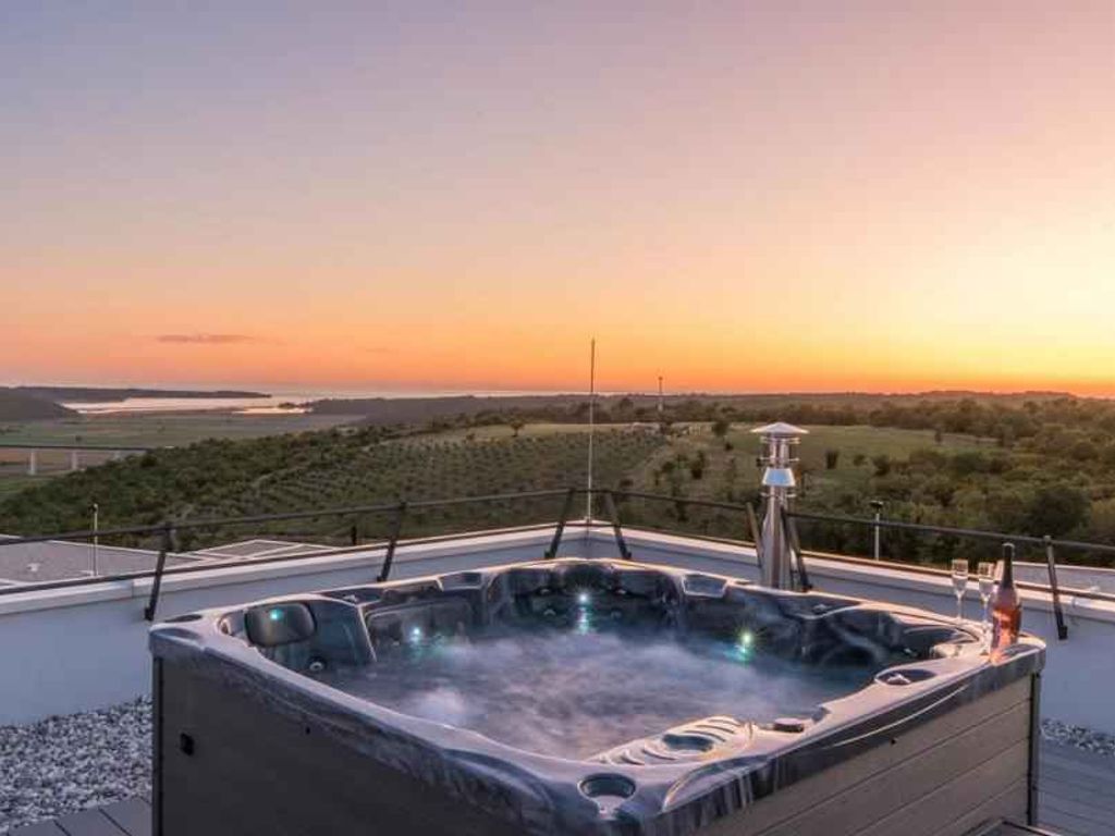 Villa mit Klimaanlage und Pool