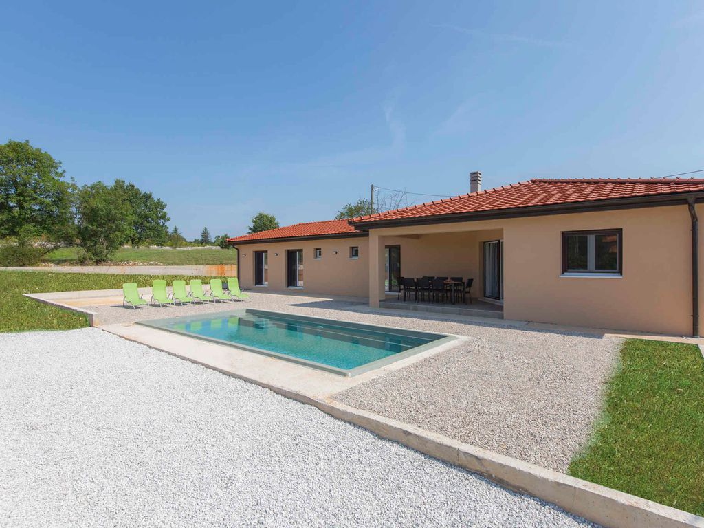 Villa mit Schwimmbad