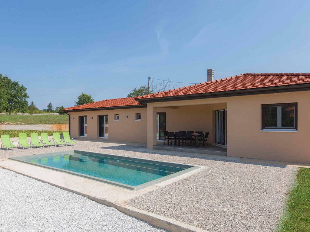 Villa mit Schwimmbad