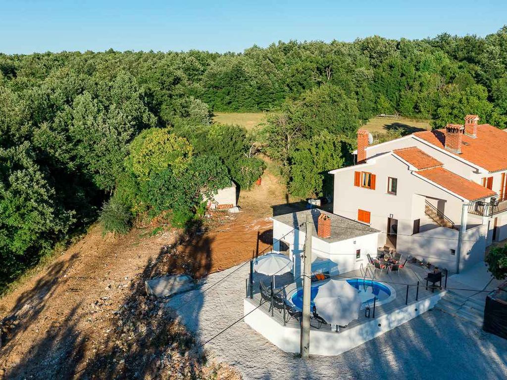 Ferienwohnung mit Pool