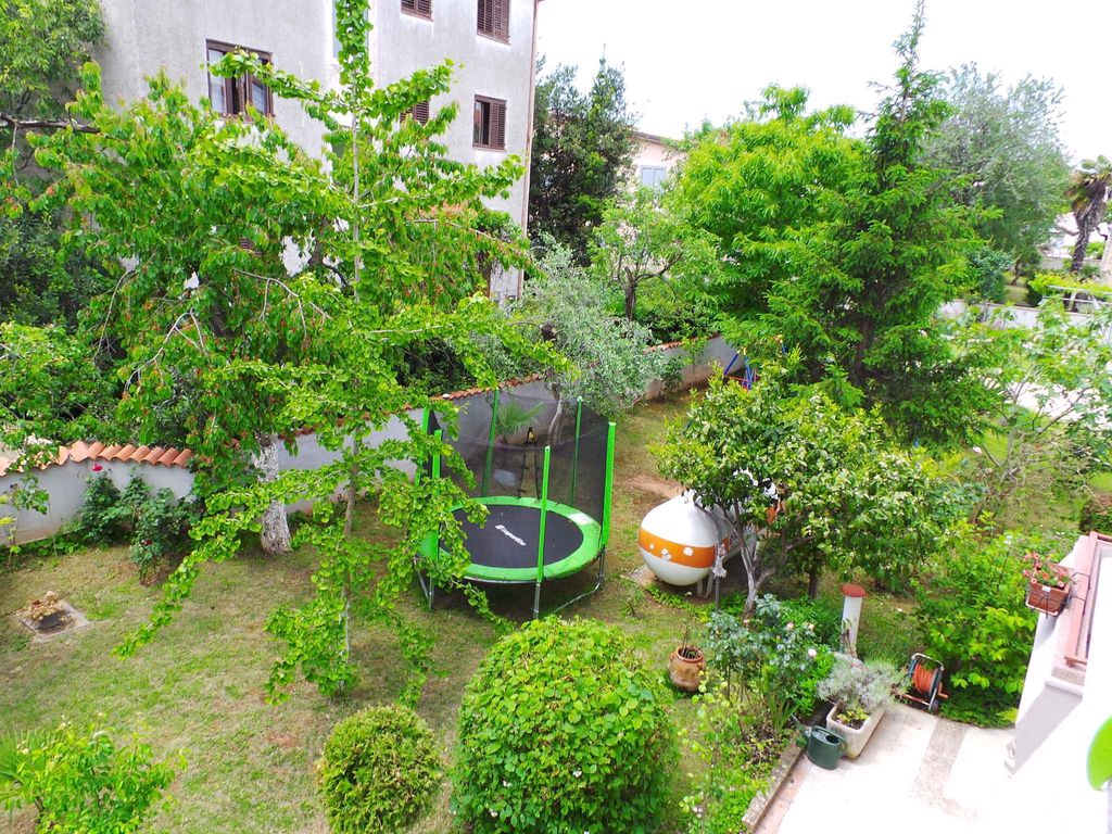 Studio mit großer Terrasse
