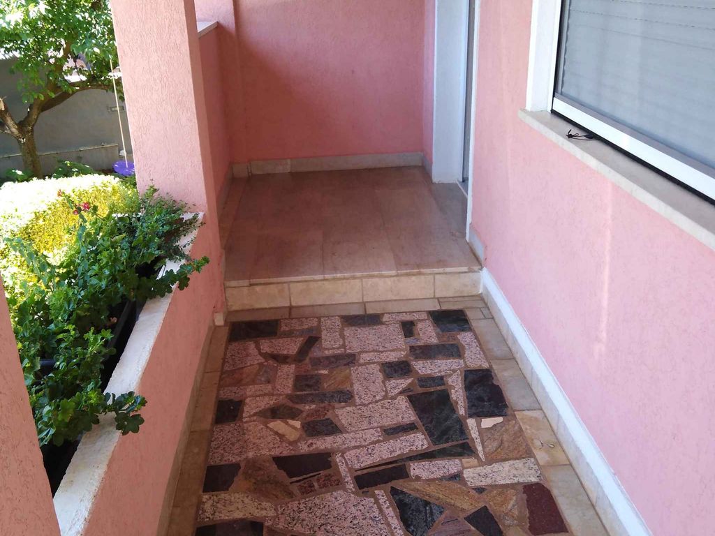 Ferienwohnung mit Klimaanlage und Grill